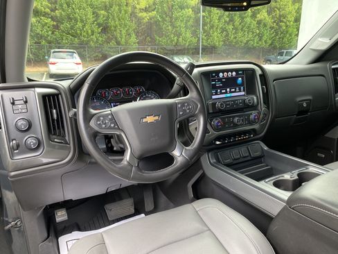 Used 2018 Chevrolet Silverado 1500 LTZ Z71 w/ LTZ Plus Package AWD/4WD image 34