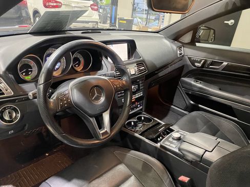 Used 2015 Mercedes-Benz E 400 Cabriolet image 2