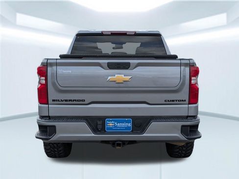 Used 2024 Chevrolet Silverado 1500 Custom image 5