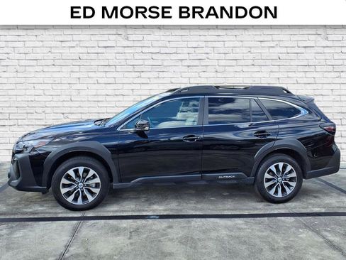 Used 2024 Subaru Outback Limited XT image 2