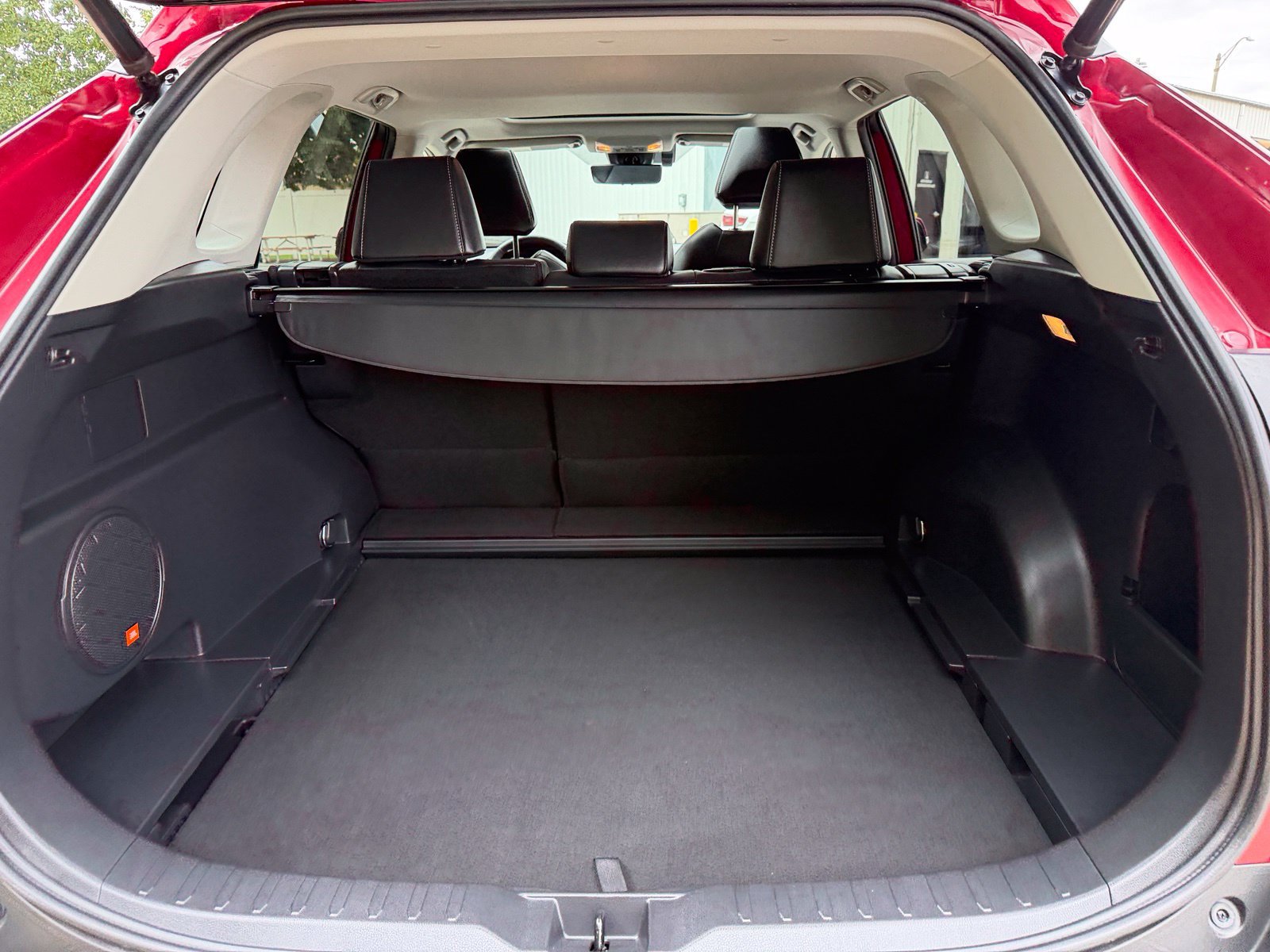 Used 2021 Toyota RAV4 XLE Premium AWD/4WD image 34