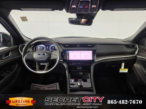 New 2026 Jeep Grand Cherokee L 4WD image 29