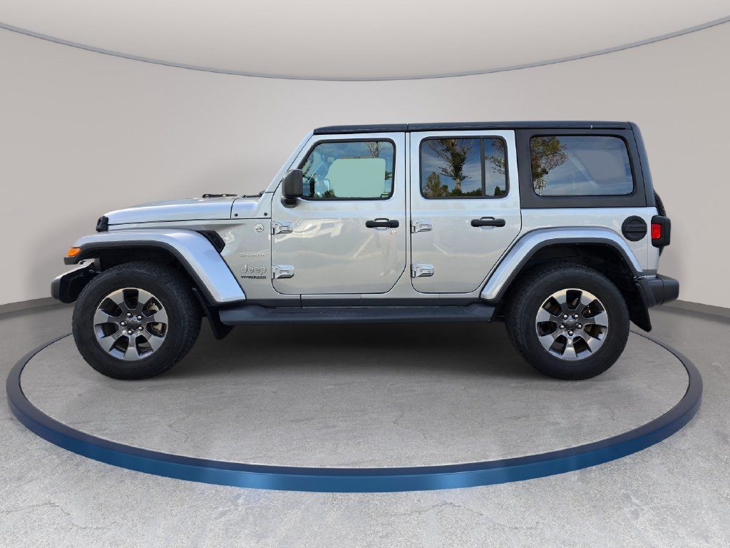 Used 2018 Jeep Wrangler Unlimited Sahara AWD/4WD image 9