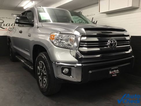 Used 2017 Toyota Tundra SR5 image 3
