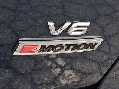 Used 2018 Volkswagen Atlas SEL Premium image 31