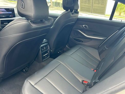 Used 2025 BMW 330i Sedan w/ Convenience Package RWD image 42