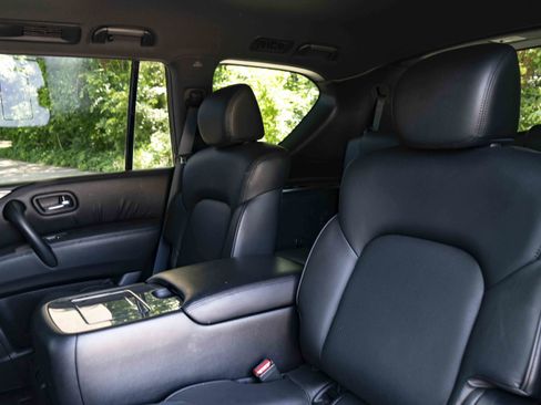 Used 2023 Nissan Armada SL w/ Midnight Edition Package RWD image 18