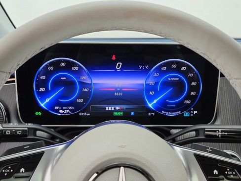 Certified 2026 Mercedes-Benz EQE 320 4MATIC SUV image 9