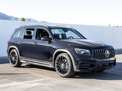 New 2026 Mercedes-Benz GLB 35 AMG 4MATIC image 2