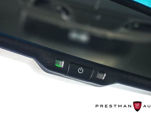 Used 2017 Dodge Grand Caravan GT image 28