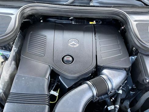 Certified 2025 Mercedes-Benz GLE 350 4MATIC image 33