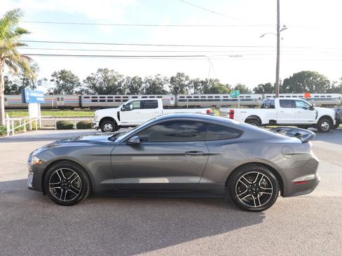 Used 2022 Ford Mustang Coupe w/ Equipment Group 101A RWD image 5
