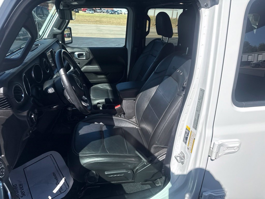 Used 2023 Jeep Wrangler Unlimited Sahara w/ Cold Weather Group AWD/4WD image 14