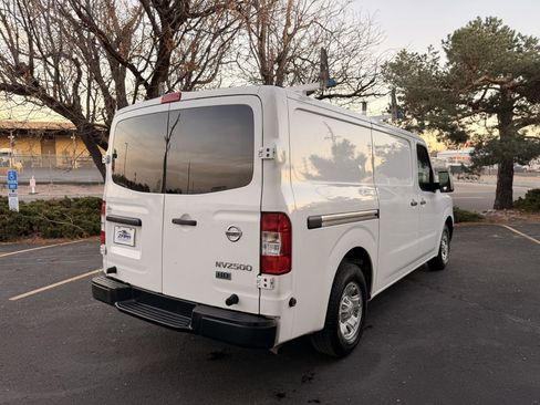 Used 2012 Nissan NV 2500 S w/ Side Curtain Airbag Pkg image 7