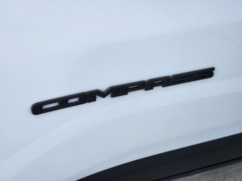 New 2026 Jeep Compass Latitude AWD/4WD image 12