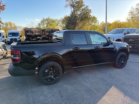 New 2025 Ford Maverick XLT w/ XLT Luxury Package image 5