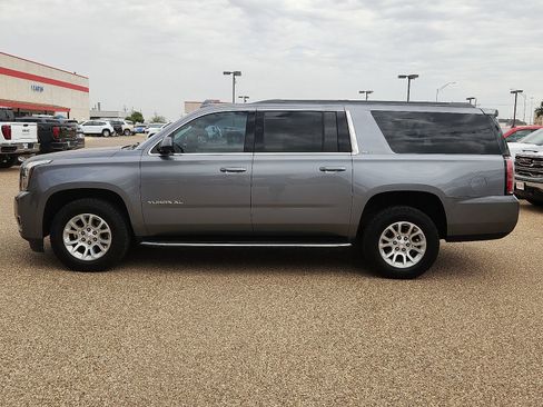 Used 2018 GMC Yukon XL SLT AWD/4WD image 2