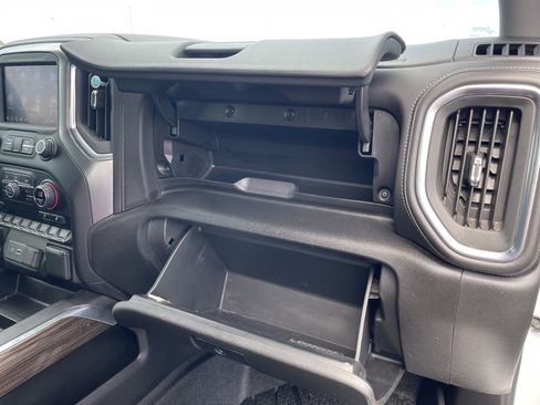 Used 2019 Chevrolet Silverado 1500 RST AWD/4WD image 42