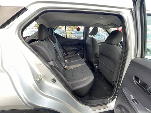 Used 2020 Nissan Kicks S FWD image 10
