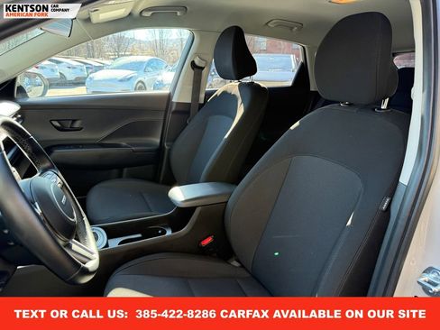 Used 2025 Hyundai Kona SEL image 28