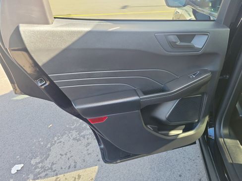 Certified 2022 Ford Escape SE w/ Convenience Package image 10