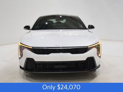 New 2025 Kia K4 GT-Line w/ GT-Line Sunroof Package image 2