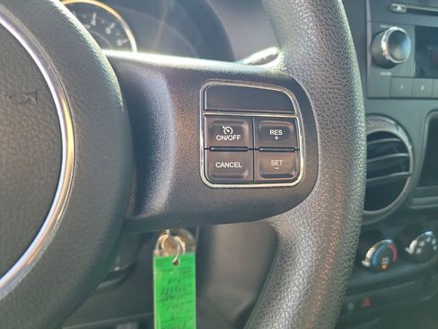 Used 2017 Jeep Wrangler Unlimited Sport AWD/4WD image 27