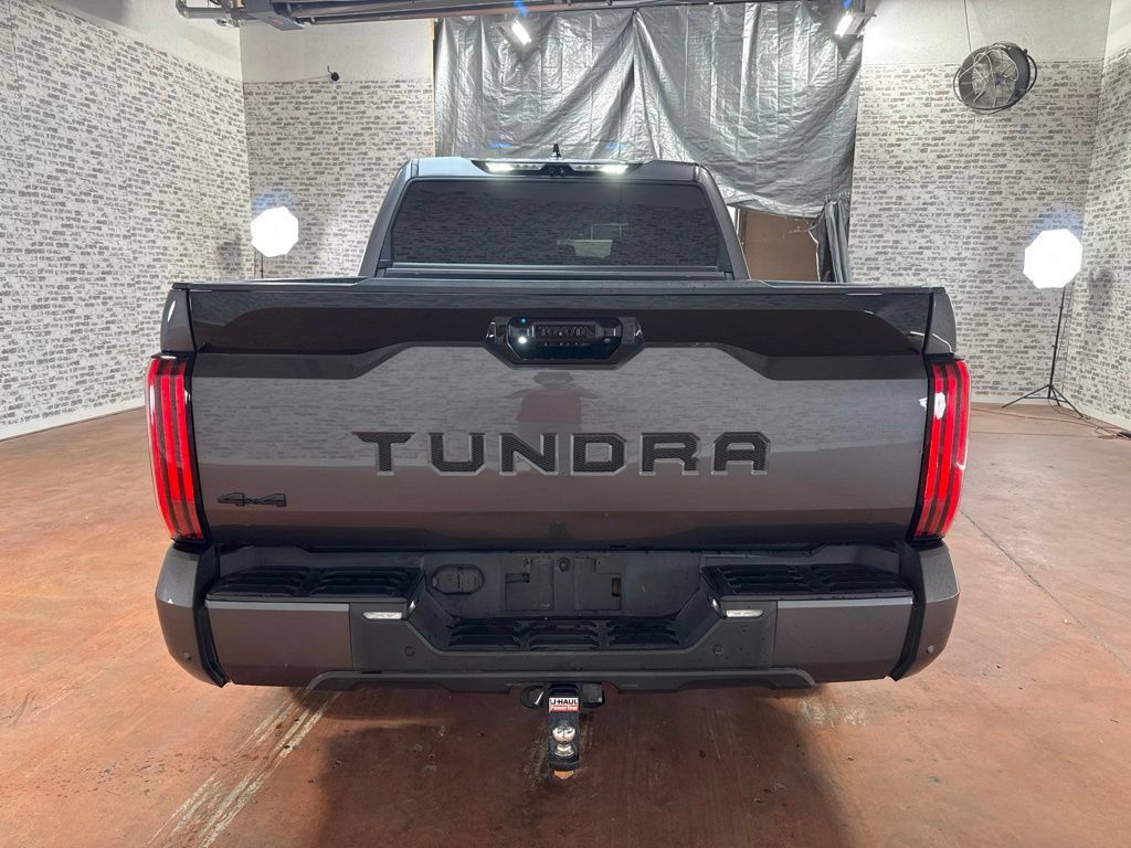 Used 2022 Toyota Tundra Platinum AWD/4WD image 6