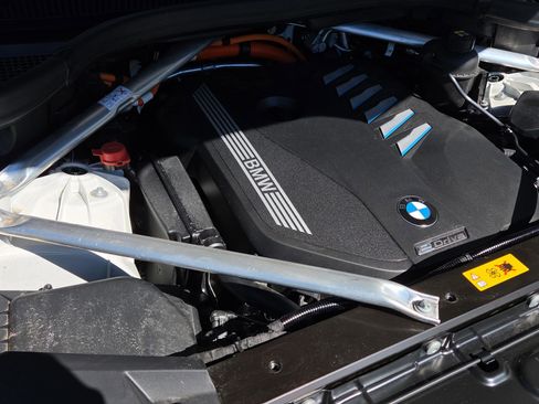 Used 2022 BMW X5 xDrive45e image 24