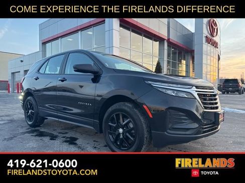 Used 2023 Chevrolet Equinox LS AWD/4WD image 1