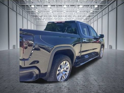 Used 2022 GMC Sierra 1500 Denali AWD/4WD image 9