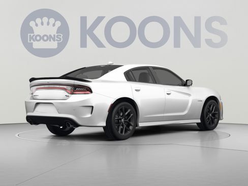 Used 2022 Dodge Charger R/T w/ Blacktop Package RWD image 4