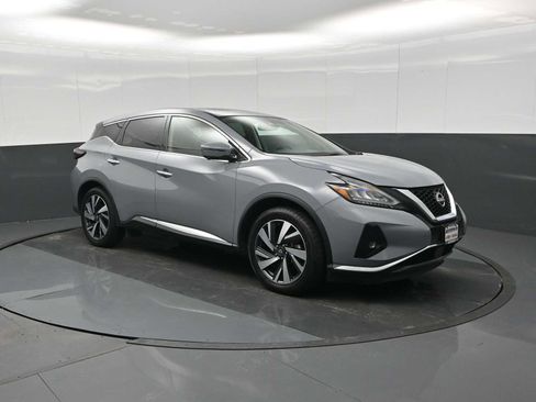 Used 2023 Nissan Murano SL w/ SL Moonroof Package image 2