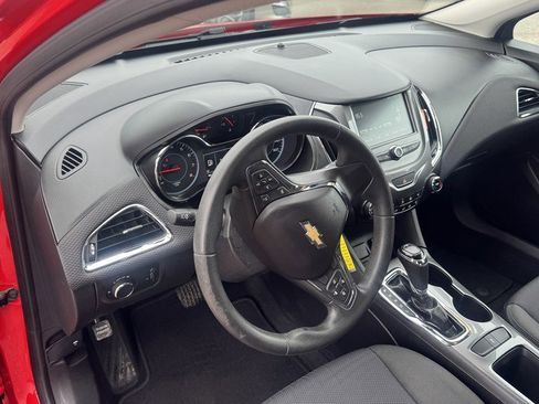 Used 2016 Chevrolet Cruze LT image 15