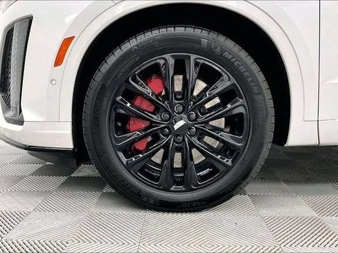 Used 2024 Cadillac XT6 Sport w/ Technology Package AWD/4WD image 10