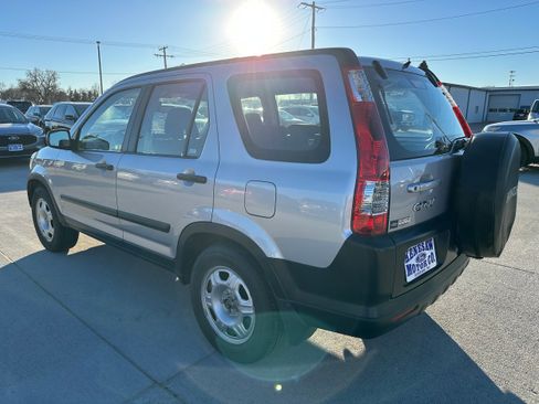 Used 2005 Honda CR-V LX image 4
