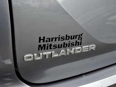 Used 2024 Mitsubishi Outlander SE AWD/4WD image 30
