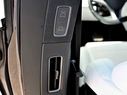 Used 2018 Tesla Model X 100D image 20