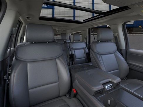 New 2025 Ford Expedition Max Active image 10