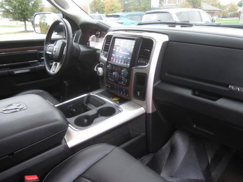 Used 2018 RAM 1500 Laramie AWD/4WD image 15