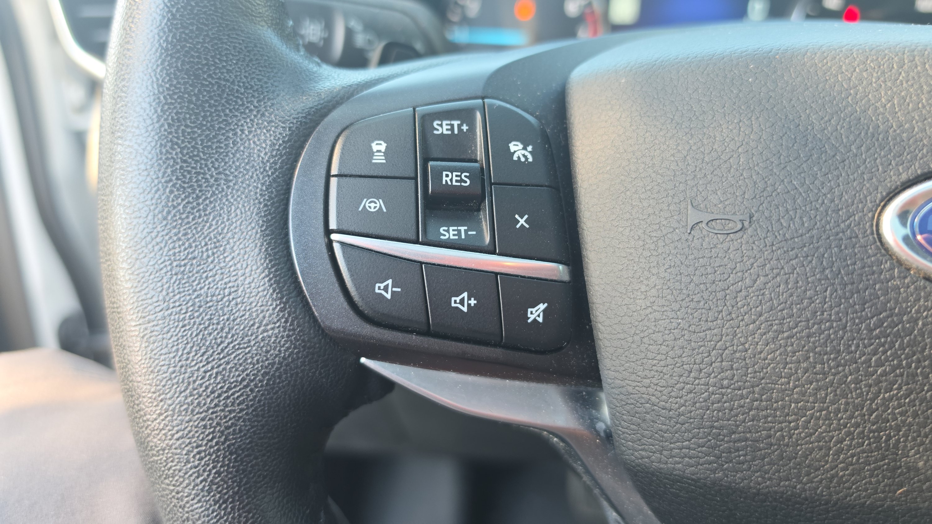 Used 2020 Ford Explorer Limited AWD/4WD image 13