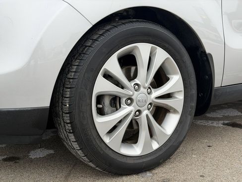 Used 2016 Kia Soul + image 27