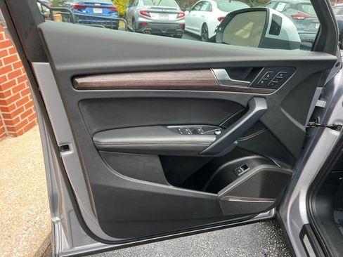 Used 2024 Audi Q5 2.0T Premium Plus image 16
