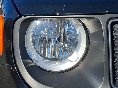 Certified 2023 Jeep Renegade Trailhawk image 10