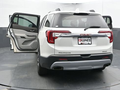 Used 2021 GMC Acadia SLT AWD/4WD image 36