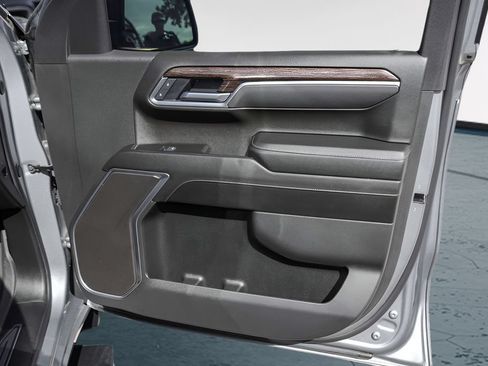 Used 2025 GMC Sierra 1500 Elevation RWD image 30