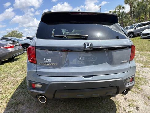 Used 2024 Honda Passport EX-L image 2