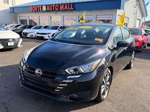 Used 2024 Nissan Versa S w/ S Plus Package image 4