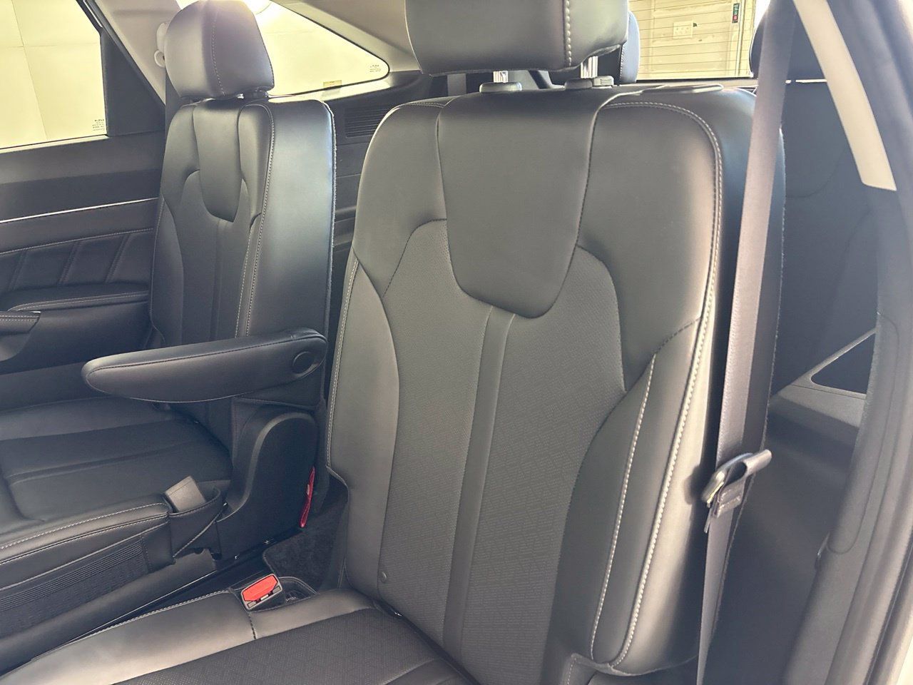 Used 2023 Kia Sorento SX FWD image 24