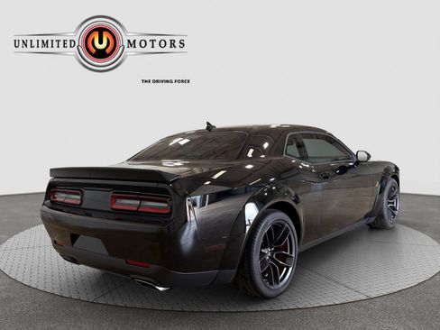 Used 2022 Dodge Challenger R/T Scat Pack RWD image 3